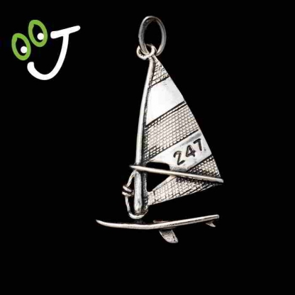Colgante tabla windsurf - Olas - Playa - Plata - Verano - Joyas -¡De canarias para ti!